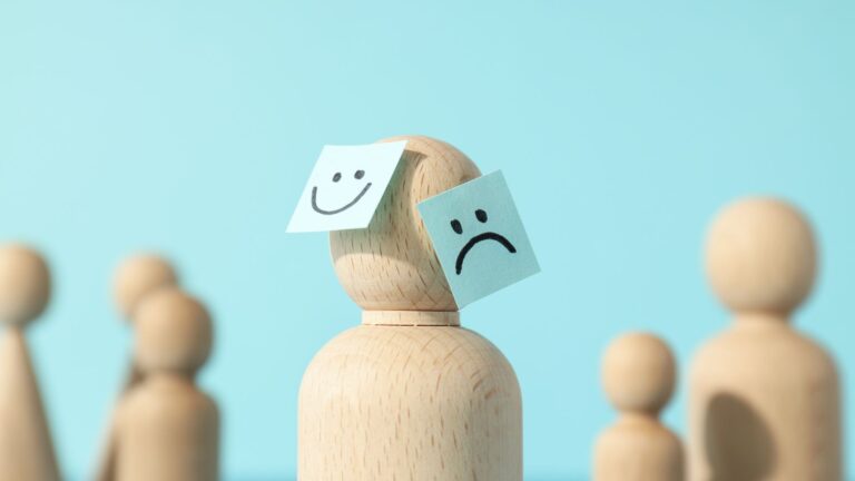 10 choses à ne pas dire à un bipolaire Figurine montrant un bipolaire